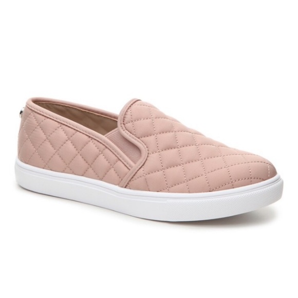 Steve Madden Shoes - Steve Madden Ecentrcq Quilted Slip On Sneaker Shoe in Pink Size 9.5 Women’s